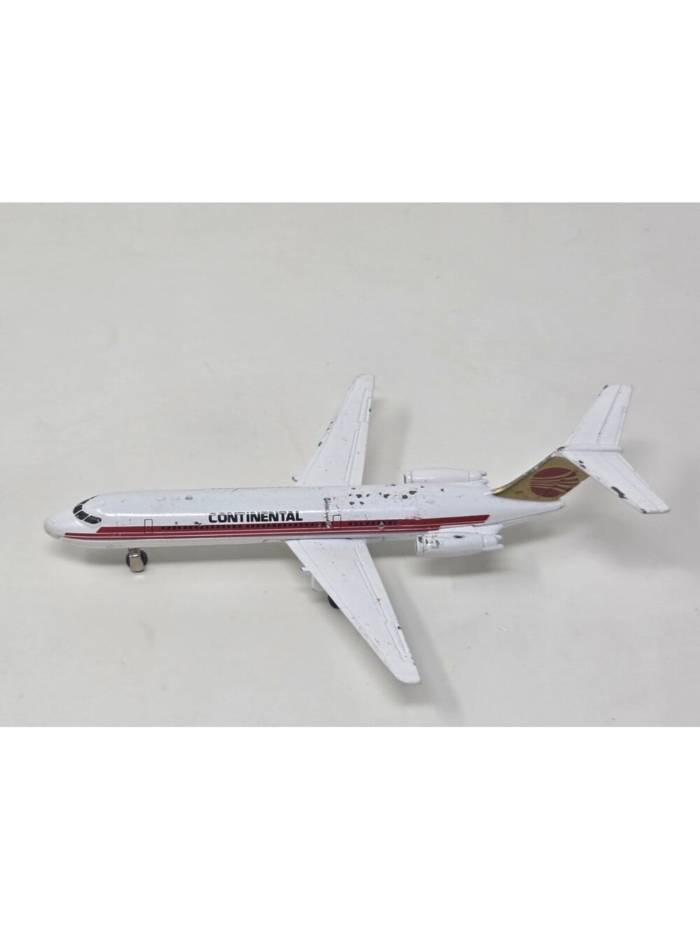 Vintage Ertl Diecast Continental DC 9 Airplane w/ Folding Landing Gear 6 inch